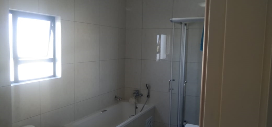 2 Bedroom Property for Sale in Lilianton Gauteng