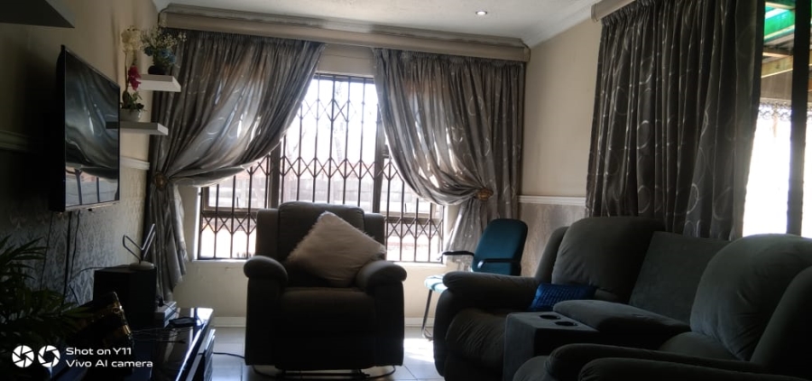 3 Bedroom Property for Sale in Leondale Gauteng