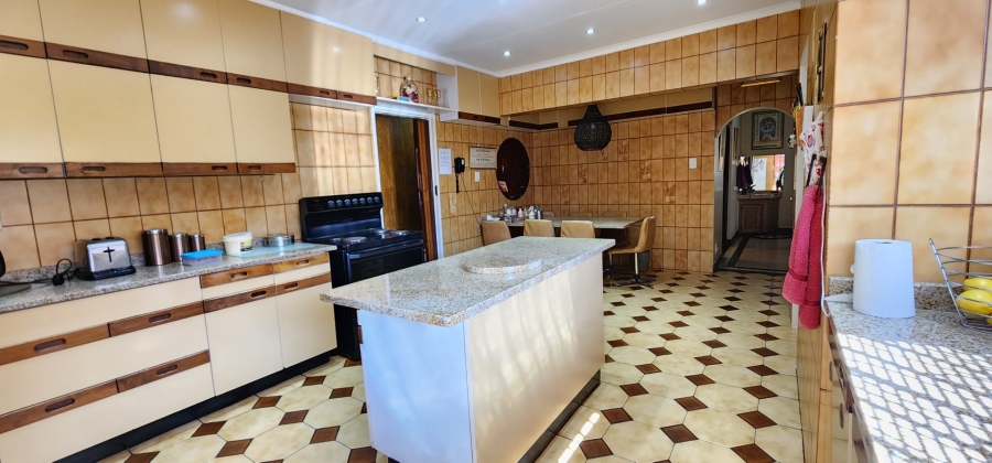 4 Bedroom Property for Sale in Laudium Gauteng