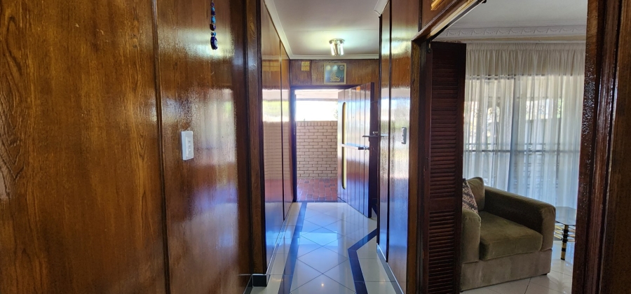 4 Bedroom Property for Sale in Laudium Gauteng