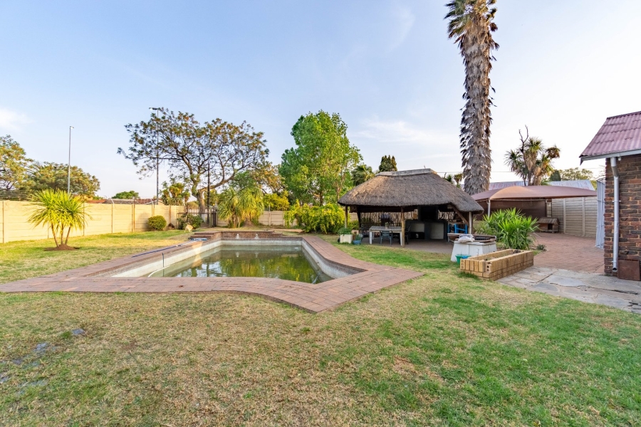 To Let 3 Bedroom Property for Rent in Impala Park Gauteng