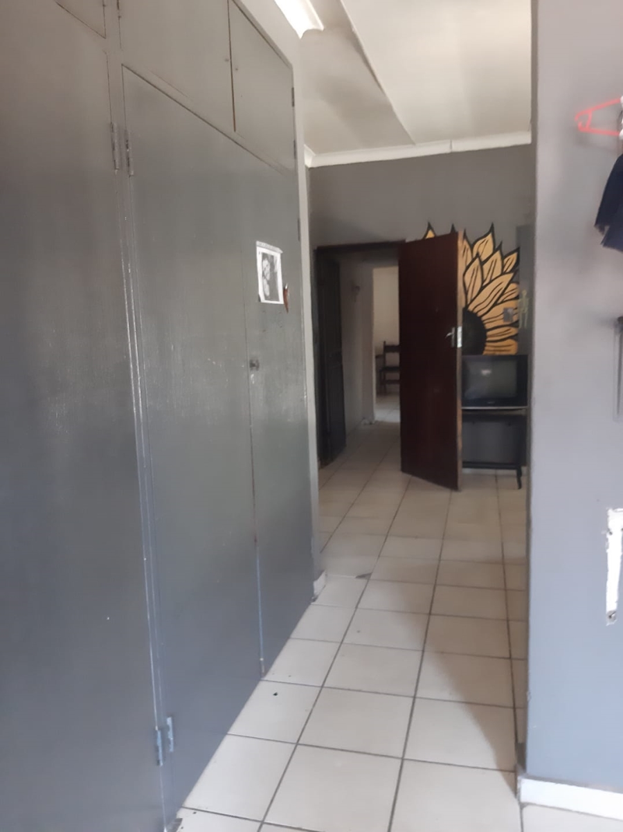 5 Bedroom Property for Sale in Pretoria Gardens Gauteng