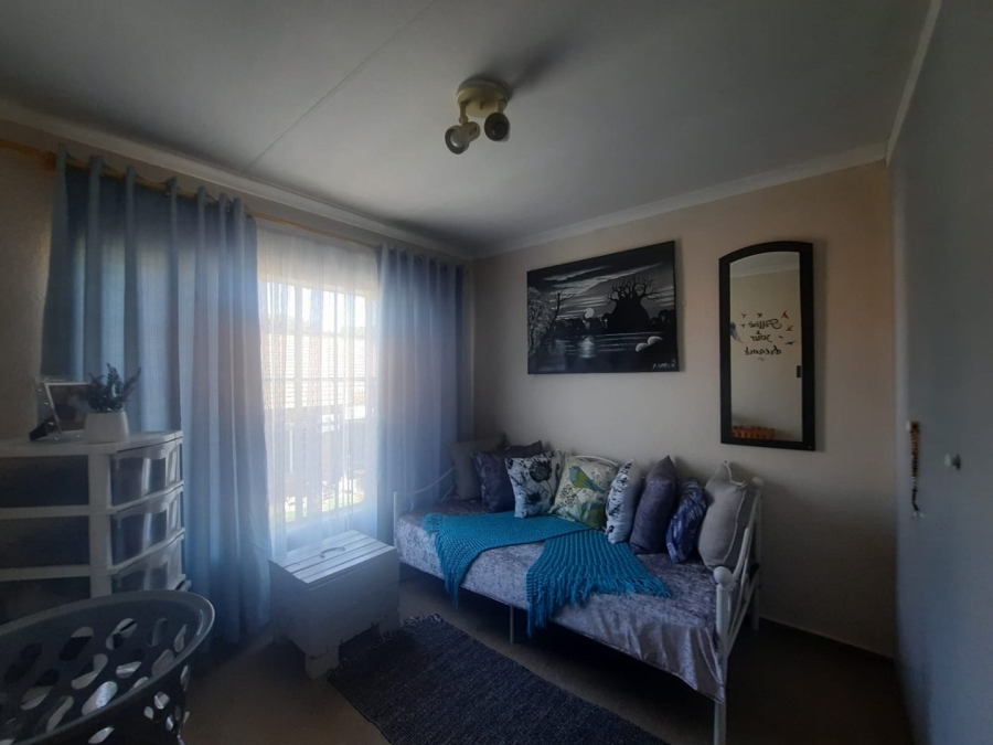 2 Bedroom Property for Sale in Wilgeheuwel Gauteng