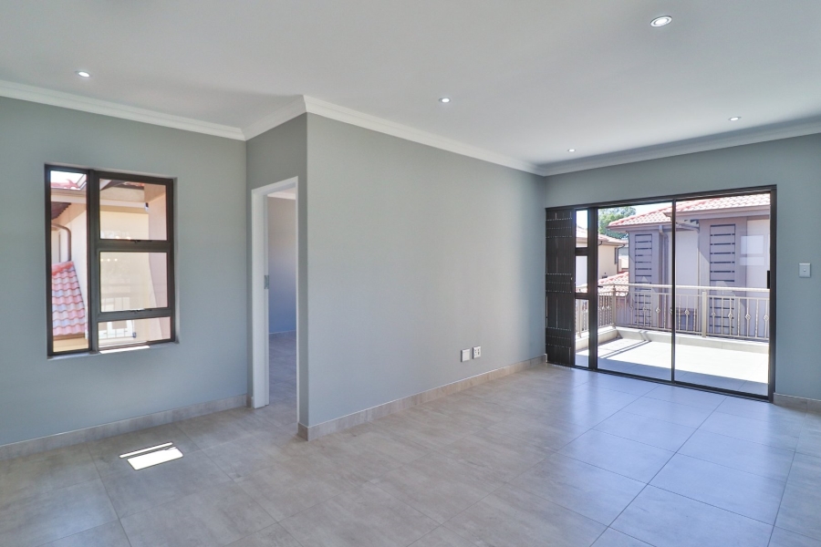 5 Bedroom Property for Sale in Comet Gauteng