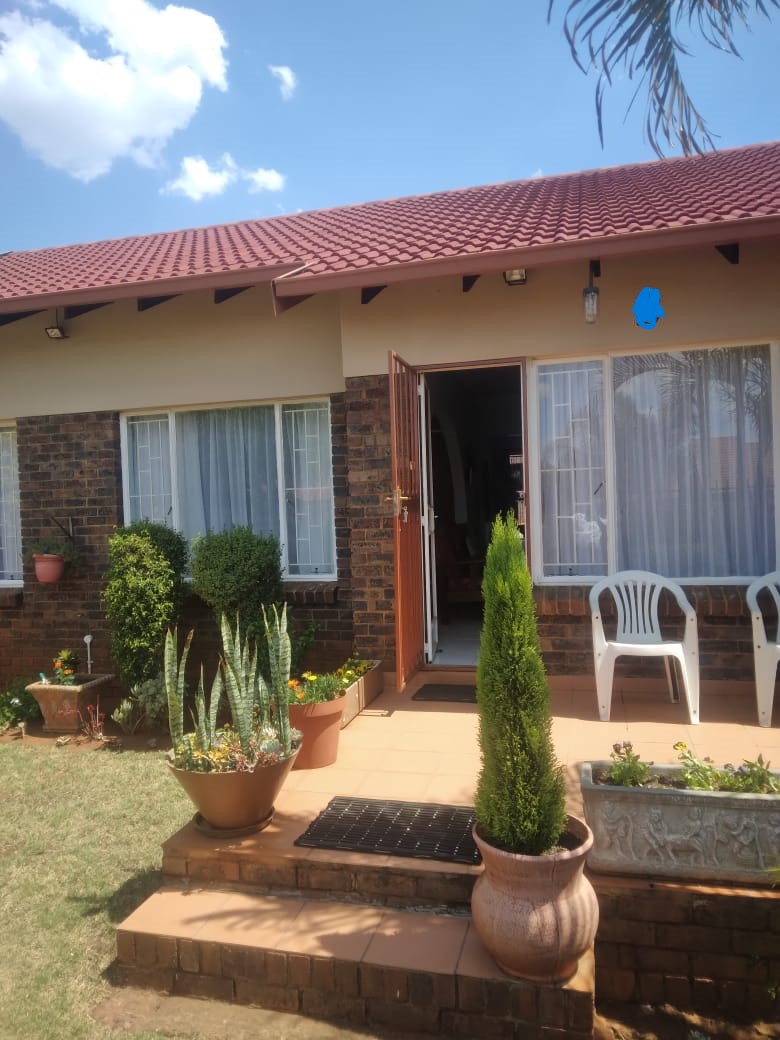 3 Bedroom Property for Sale in The Orchards Gauteng