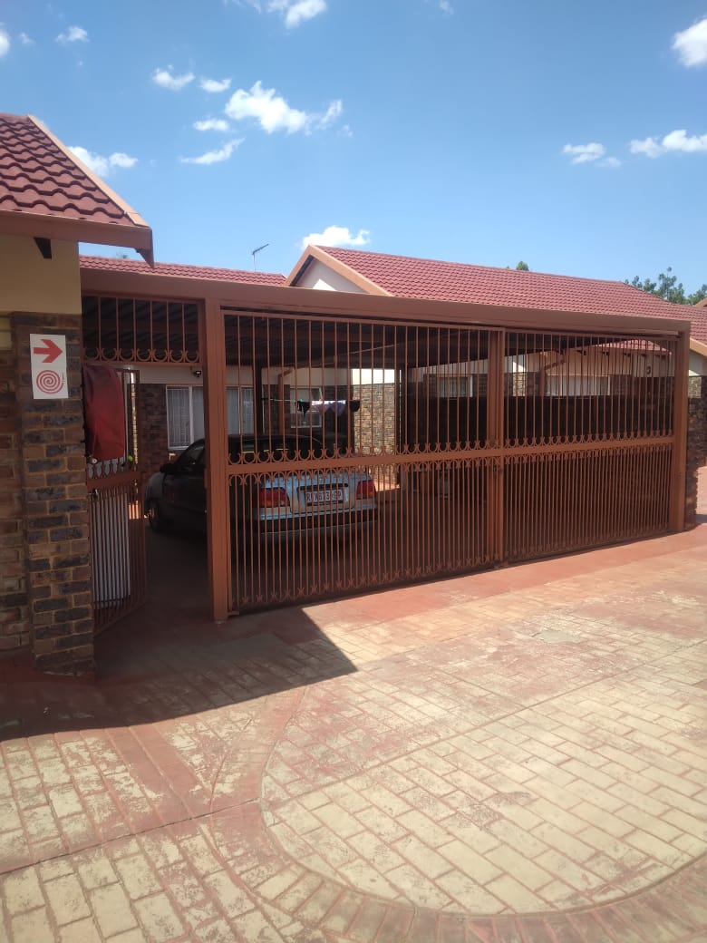 3 Bedroom Property for Sale in The Orchards Gauteng