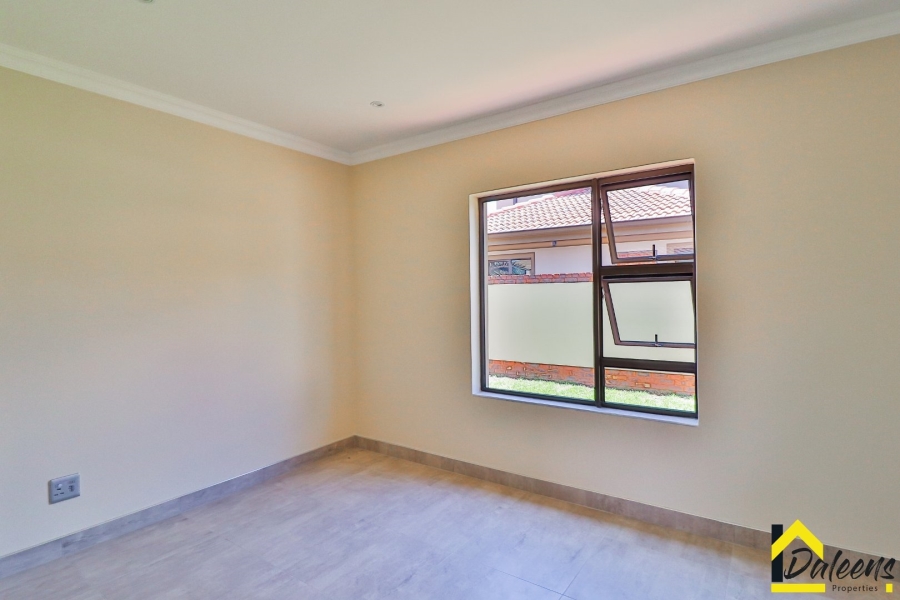 5 Bedroom Property for Sale in Comet Gauteng