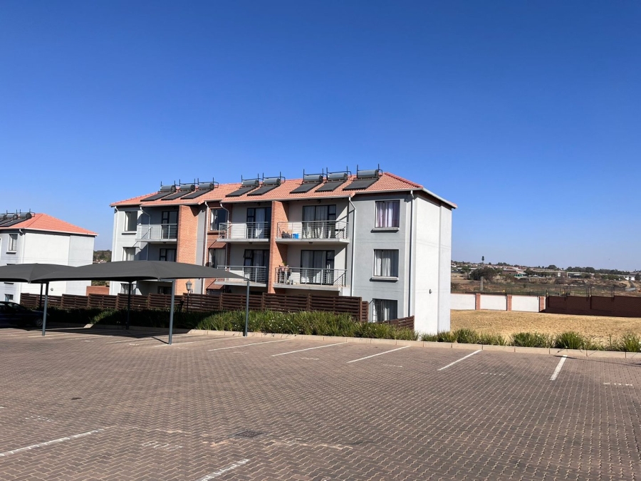 2 Bedroom Property for Sale in Noordwyk Gauteng