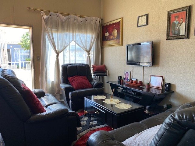 2 Bedroom Property for Sale in Ridgeway Gauteng