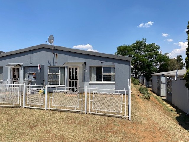 2 Bedroom Property for Sale in Ridgeway Gauteng