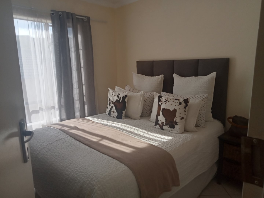 2 Bedroom Property for Sale in Noordwyk Gauteng