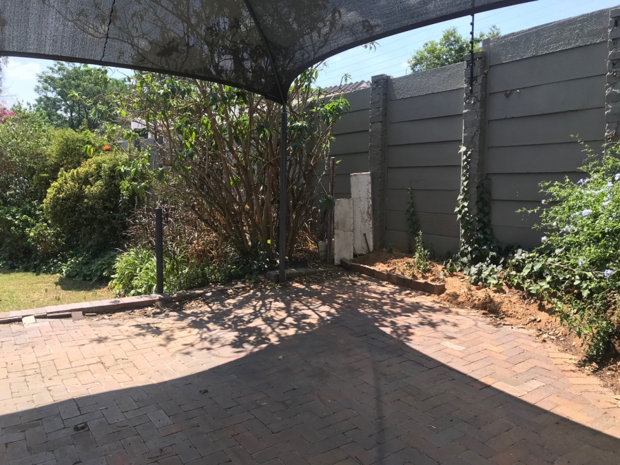 To Let  Bedroom Property for Rent in Ferndale Gauteng