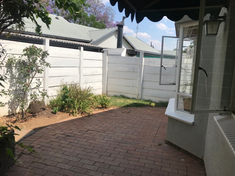 To Let  Bedroom Property for Rent in Ferndale Gauteng