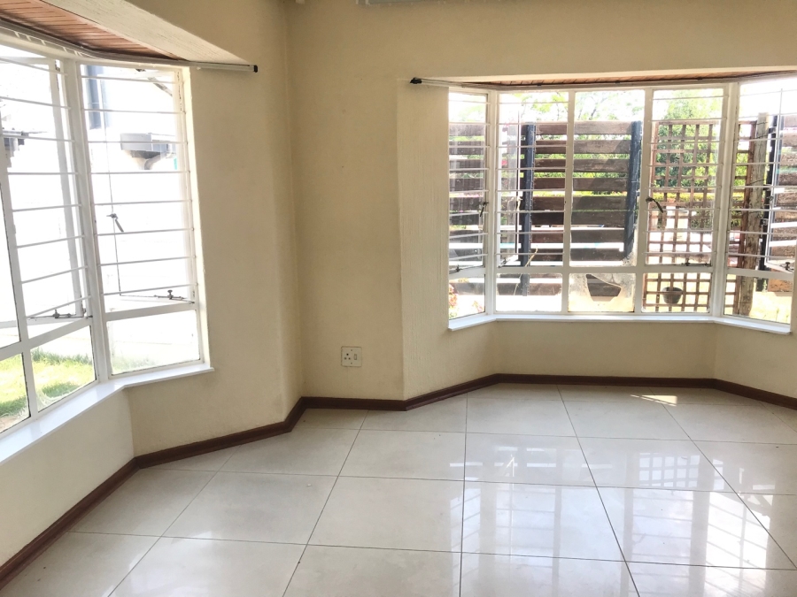 To Let  Bedroom Property for Rent in Ferndale Gauteng