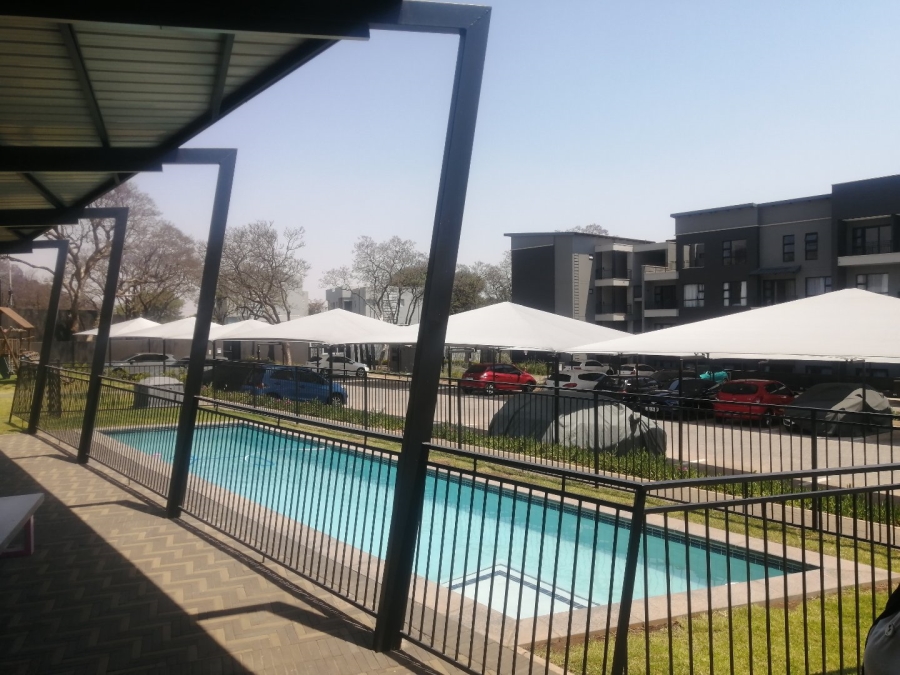 To Let 2 Bedroom Property for Rent in Waverley Gauteng