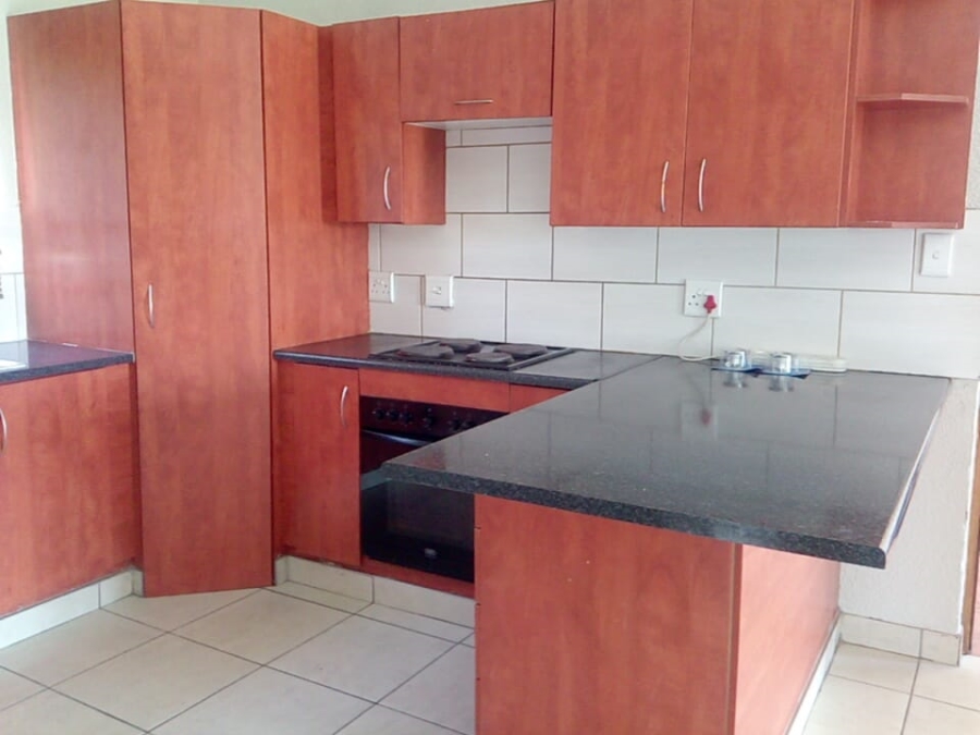 To Let 3 Bedroom Property for Rent in Willowbrook Gauteng