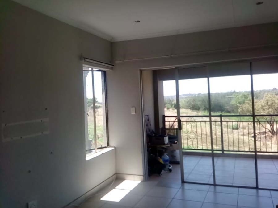 To Let 3 Bedroom Property for Rent in Willowbrook Gauteng