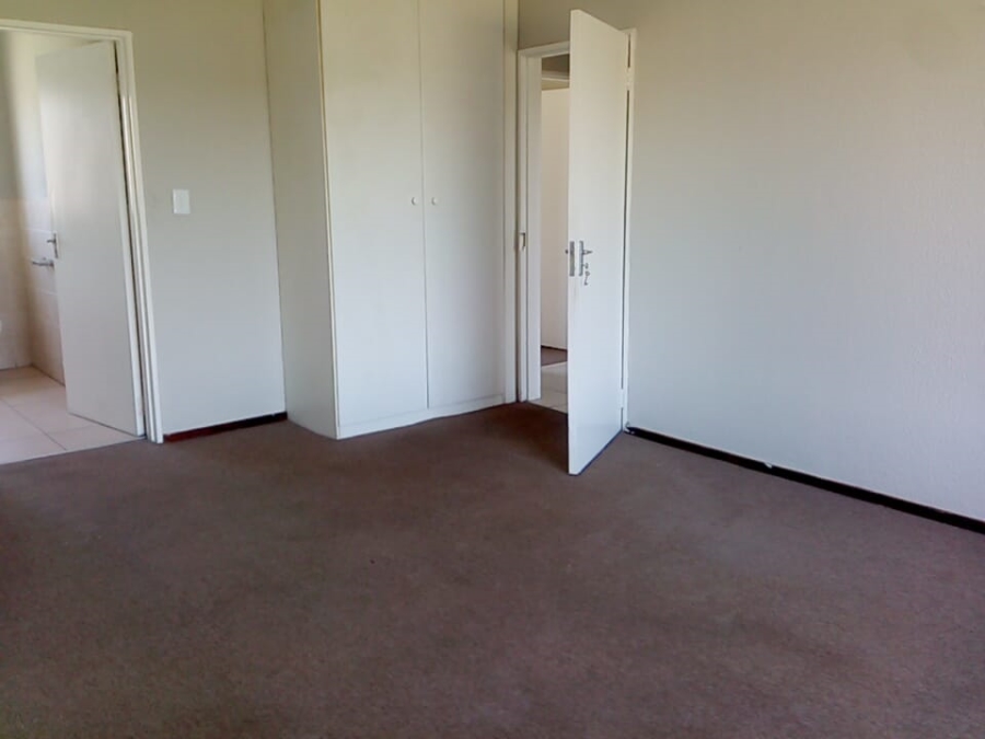 To Let 3 Bedroom Property for Rent in Willowbrook Gauteng