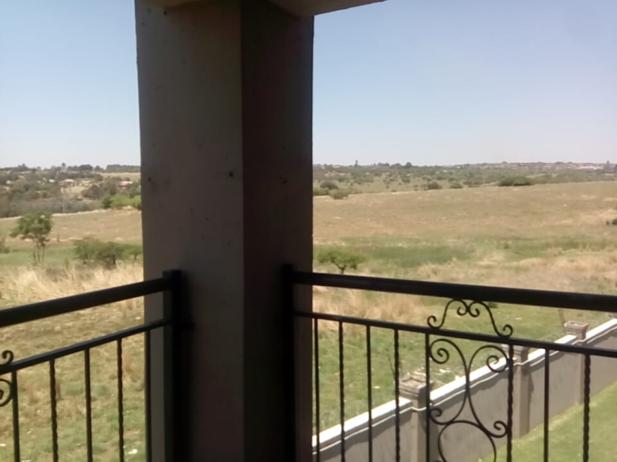 To Let 3 Bedroom Property for Rent in Willowbrook Gauteng