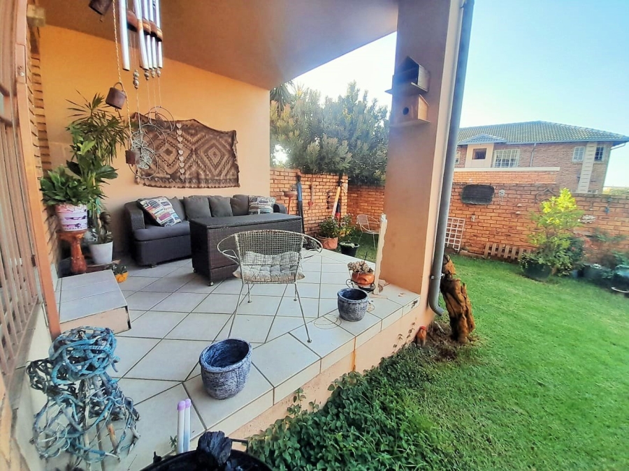 2 Bedroom Property for Sale in Amberfield Gauteng