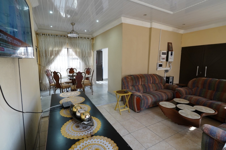 4 Bedroom Property for Sale in Lotus Gardens Gauteng