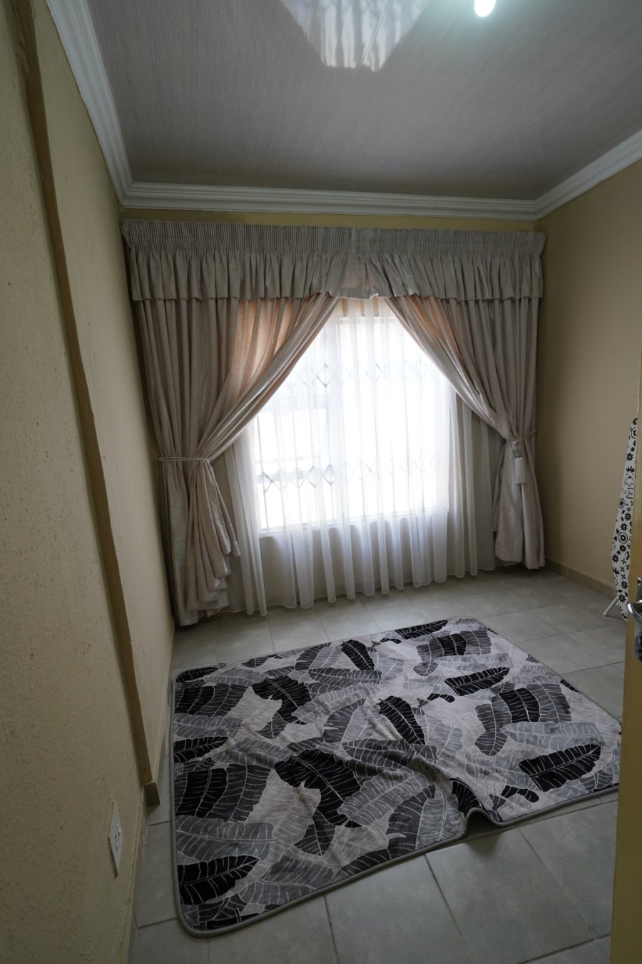 4 Bedroom Property for Sale in Lotus Gardens Gauteng