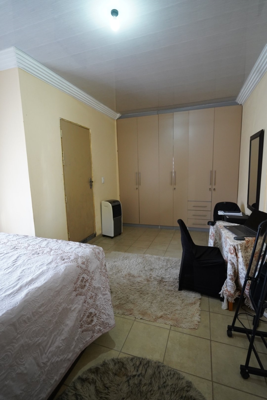 4 Bedroom Property for Sale in Lotus Gardens Gauteng