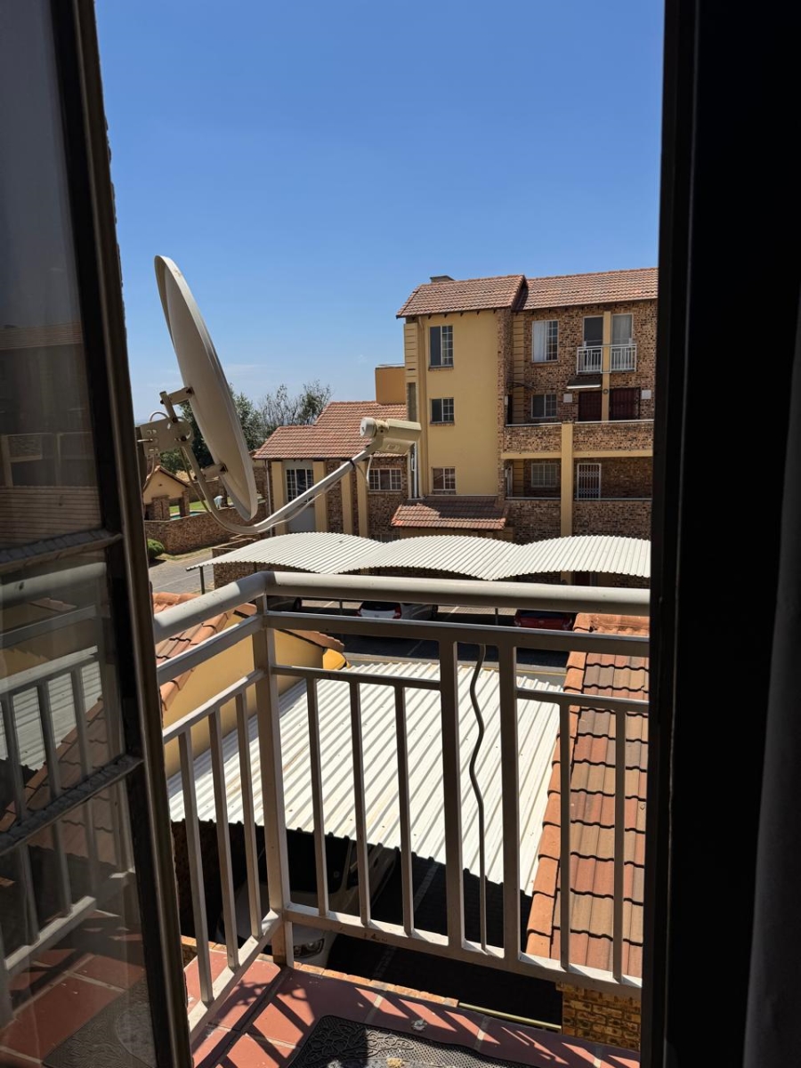 1 Bedroom Property for Sale in Halfway Gardens Gauteng