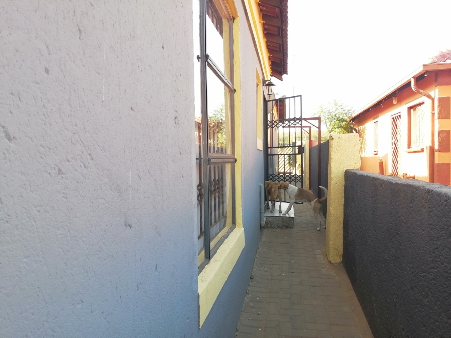 3 Bedroom Property for Sale in Soshanguve UU Gauteng