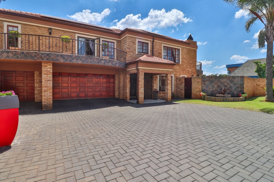 4 Bedroom Property for Sale in Glen Erasmia Gauteng