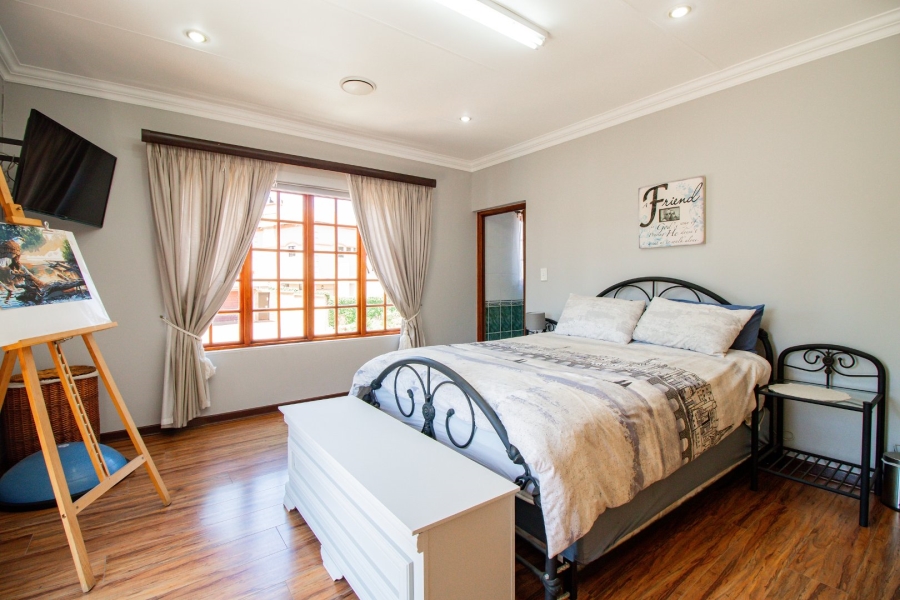 4 Bedroom Property for Sale in Glen Erasmia Gauteng