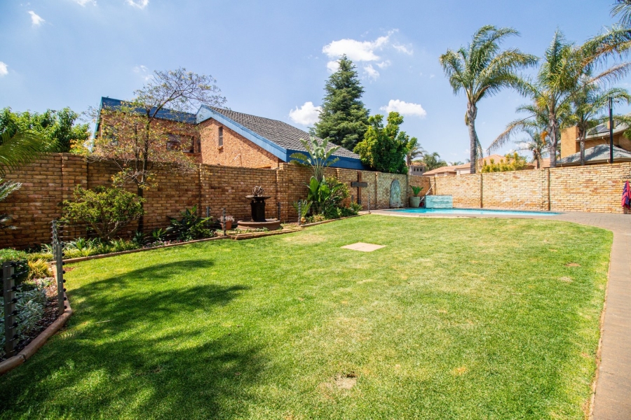 4 Bedroom Property for Sale in Glen Erasmia Gauteng