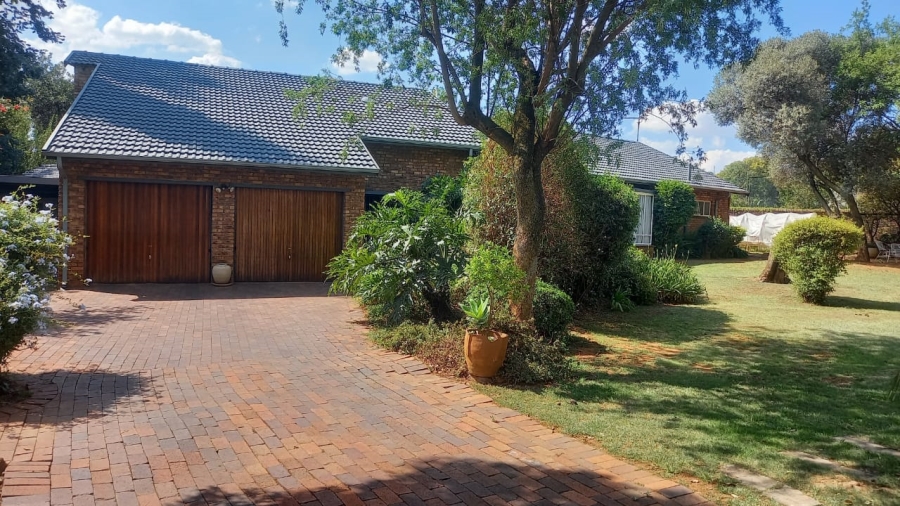 3 Bedroom Property for Sale in Bedfordview Gauteng