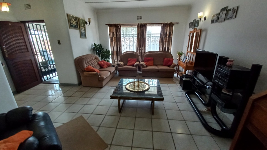 4 Bedroom Property for Sale in Witpoortjie Gauteng