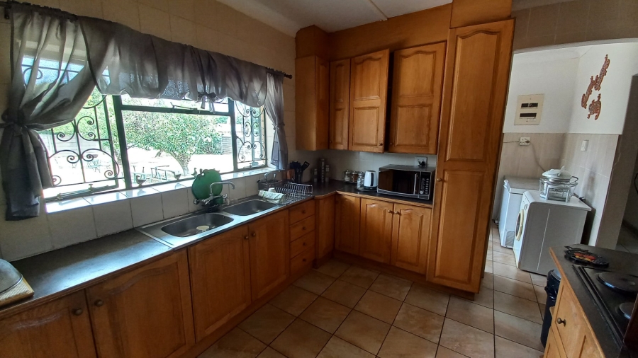 4 Bedroom Property for Sale in Witpoortjie Gauteng