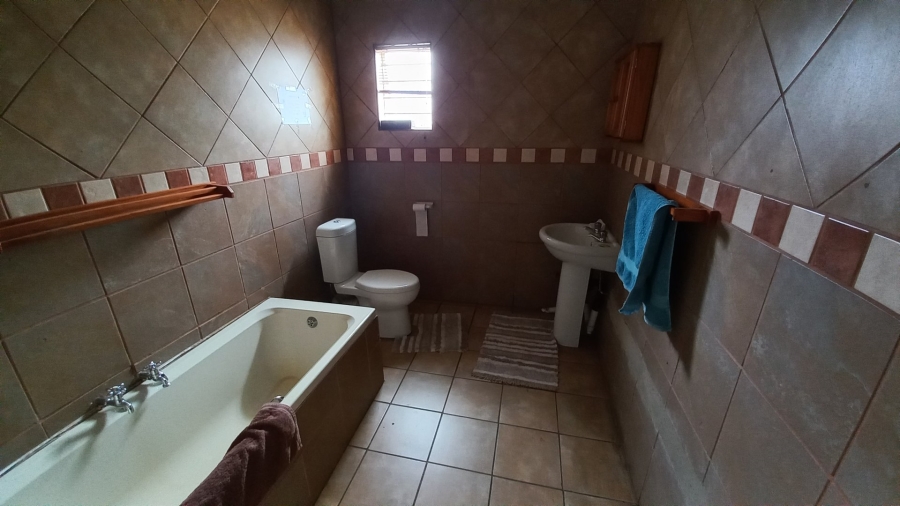 3 Bedroom Property for Sale in Witpoortjie Gauteng