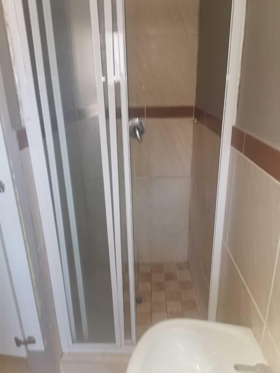 To Let 2 Bedroom Property for Rent in Groblerpark Gauteng