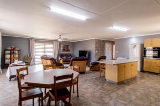 2 Bedroom Property for Sale in Strubenvale Gauteng