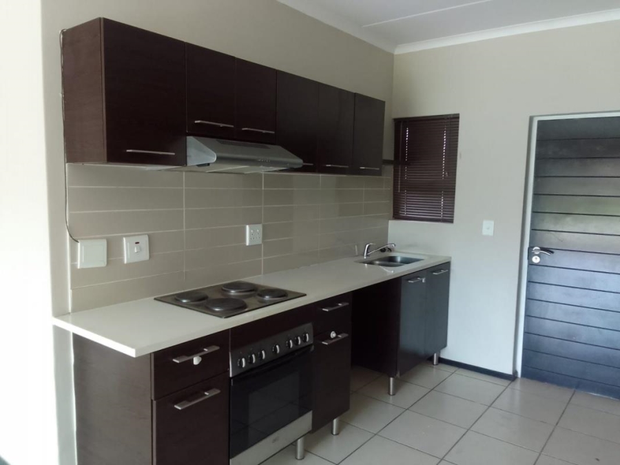 2 Bedroom Property for Sale in Noordwyk Gauteng