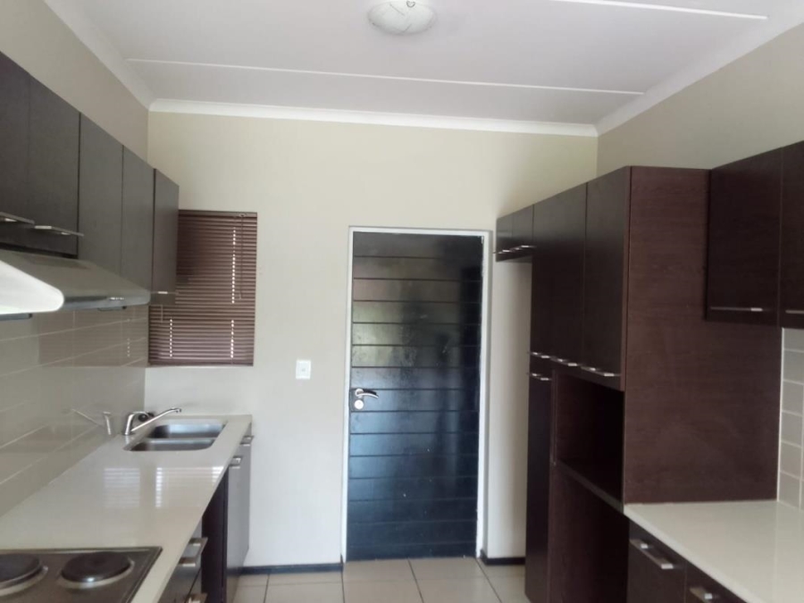 2 Bedroom Property for Sale in Noordwyk Gauteng