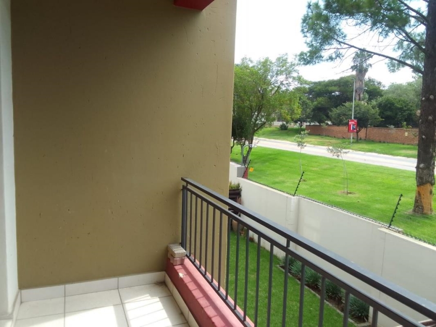 2 Bedroom Property for Sale in Noordwyk Gauteng