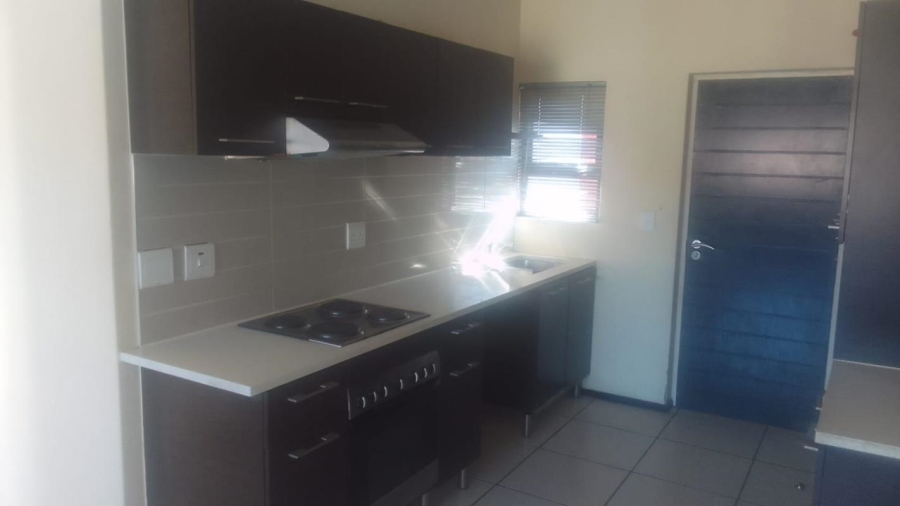 2 Bedroom Property for Sale in Noordwyk Gauteng