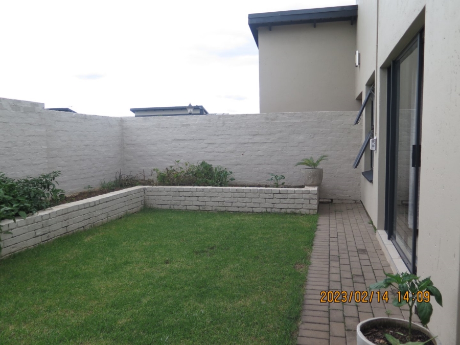 To Let 3 Bedroom Property for Rent in Pomona Gauteng