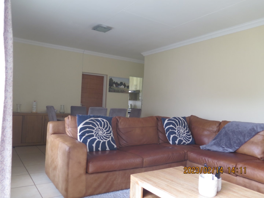 To Let 3 Bedroom Property for Rent in Pomona Gauteng