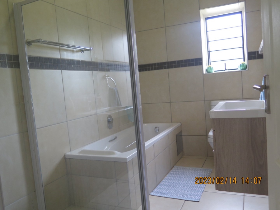 To Let 3 Bedroom Property for Rent in Pomona Gauteng