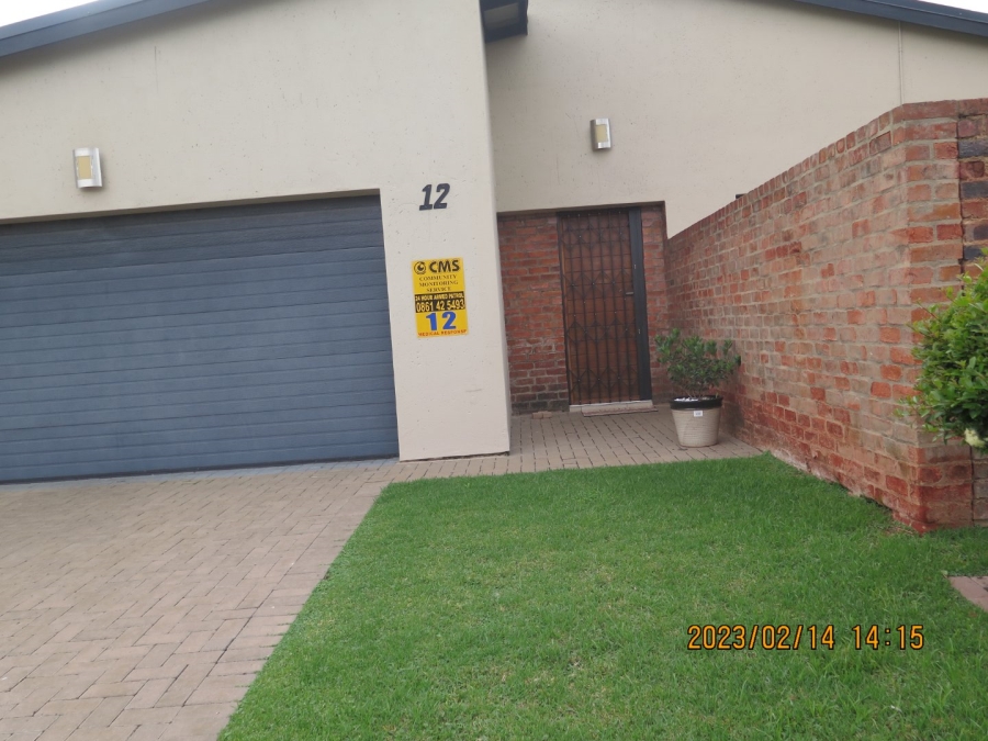 To Let 3 Bedroom Property for Rent in Pomona Gauteng