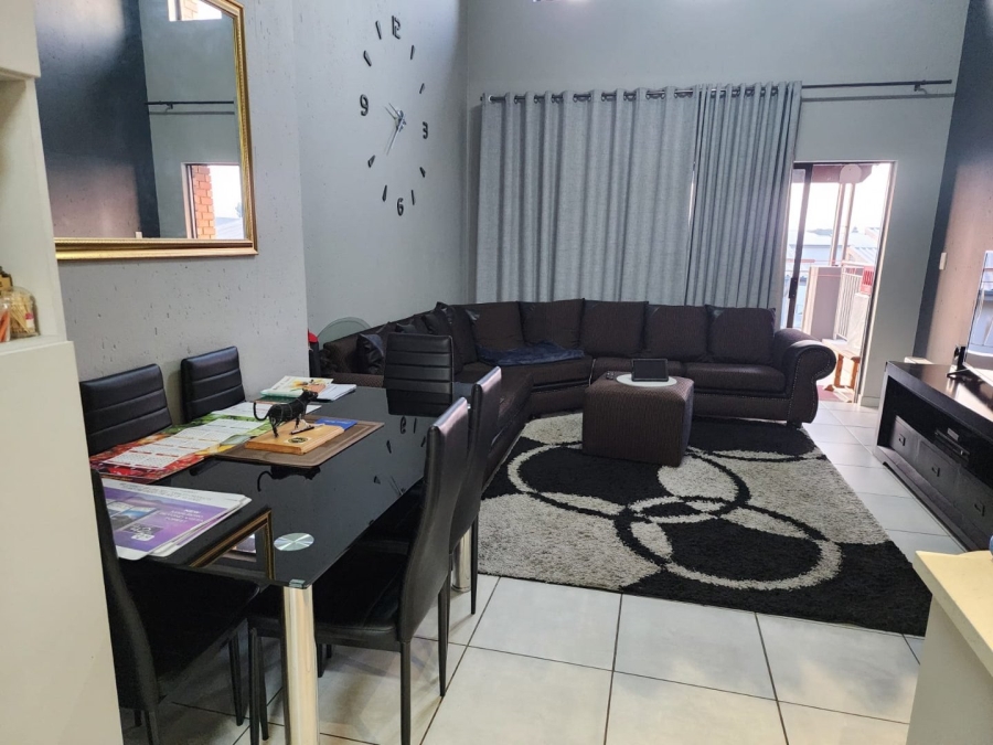 To Let 2 Bedroom Property for Rent in Eveleigh Gauteng