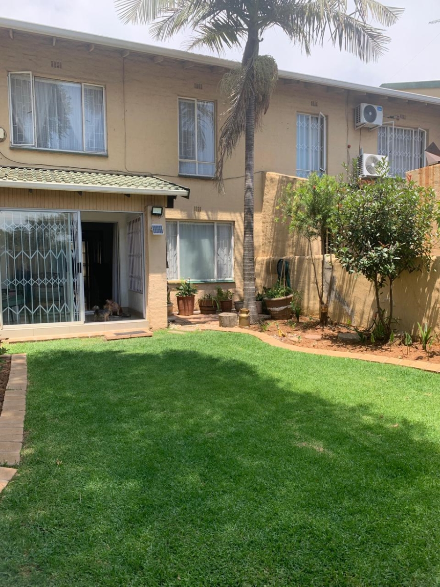 3 Bedroom Property for Sale in Aston Manor Gauteng