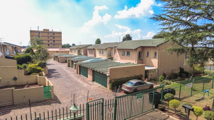 3 Bedroom Property for Sale in Aston Manor Gauteng