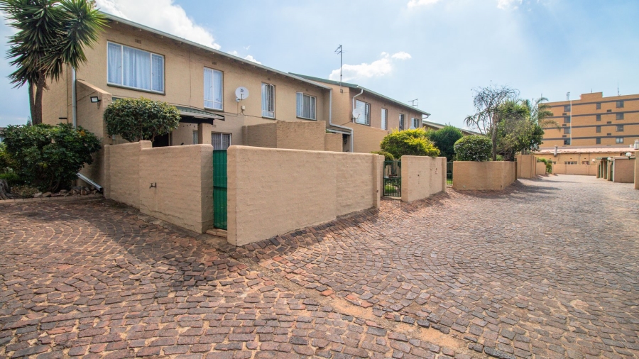 3 Bedroom Property for Sale in Aston Manor Gauteng